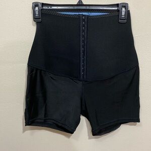 BLACK WOMEN SHORTS WITH CORSET WAIST